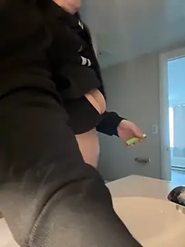 menaceswife online show from 1, 2, 2025