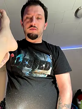 menaceswife online show from 26, 9, 2025