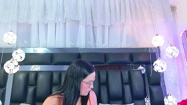 DahianaMoss online show from 1, 3, 2026