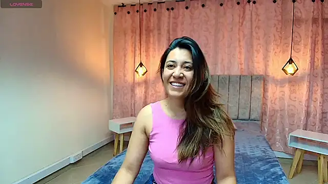 VioletaScott  online show from 6, 10, 2025