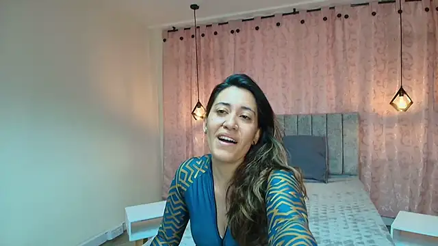 VioletaScott  online show from 8, 11, 2025