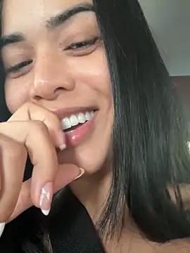 Snapshot of Laisabrazil chatting on 29, 11, 2025 Laisabrazil online show from 29, 11, 2025