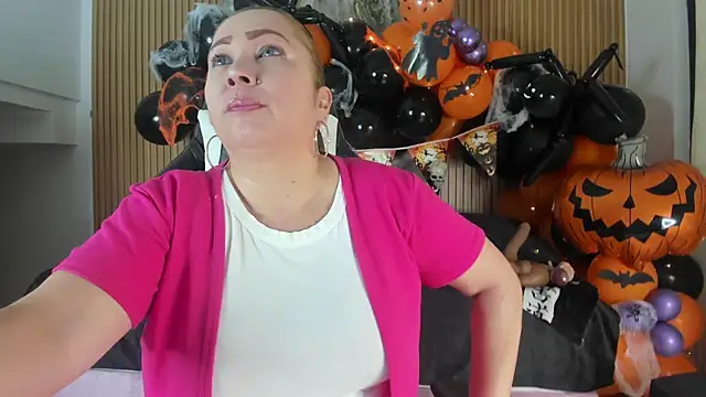 Danna topless online show from 23, 10, 2025