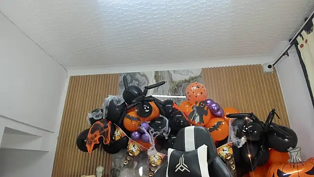 Danna topless online show from 25, 10, 2025