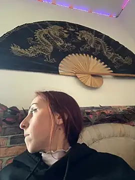 Snapshot of kriszy_baby chatting on 20, 3, 2025 kriszy baby online show from 20, 3, 2025