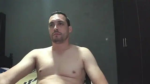 iulius55x online show from 17, 1, 2025