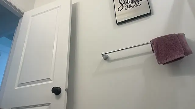 Snapshot of londonsfantasy chatting on 5, 4, 2026 londonsfantasy online show from 5, 4, 2026