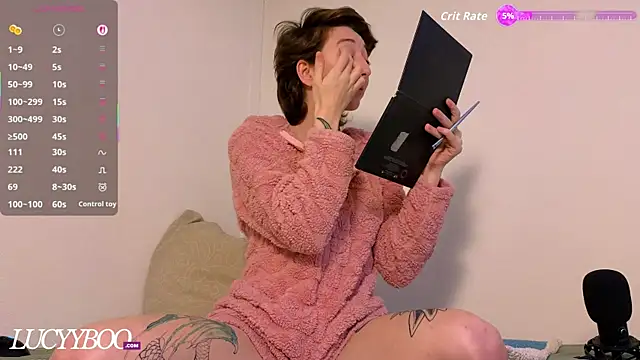 lovelylucyy online show from 28, 2, 2026