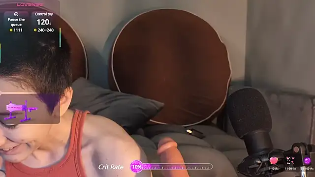 lovelylucyy online show from 7, 3, 2025