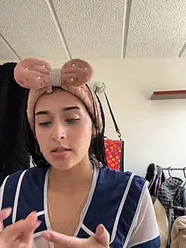 Charlotte greys online show from 6, 3, 2026