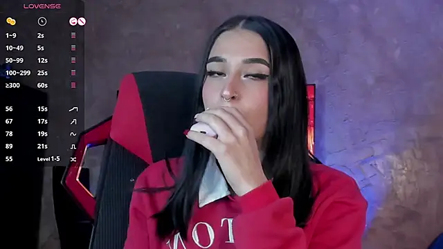 Charlotte greys online show from 17, 1, 2025