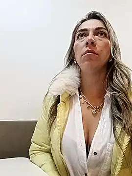 Snapshot of rachellboom chatting on 1, 2, 2026 rachellboom online show from 1, 2, 2026