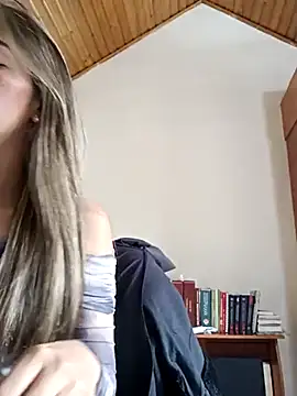 rachellboom online show from 17, 3, 2025