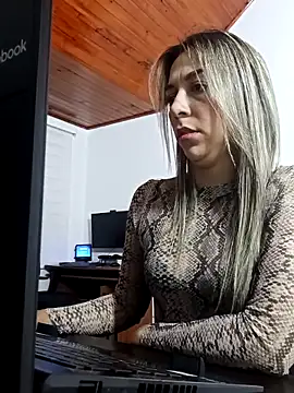 rachellboom online show from 2, 12, 2025