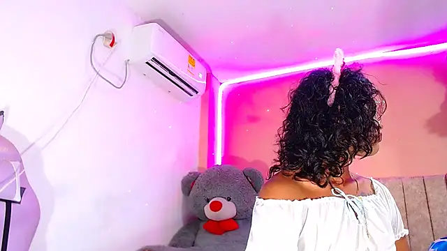 Snapshot of vanessa_nauthygirls chatting on 6, 3, 2025 vanessa nauthygirls online show from 6, 3, 2025