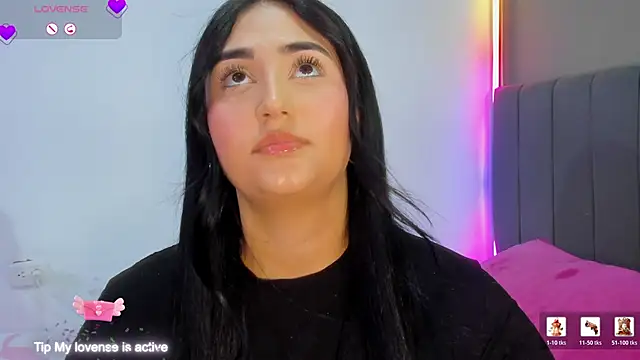 curvy jhacky online show from 25, 5, 2026