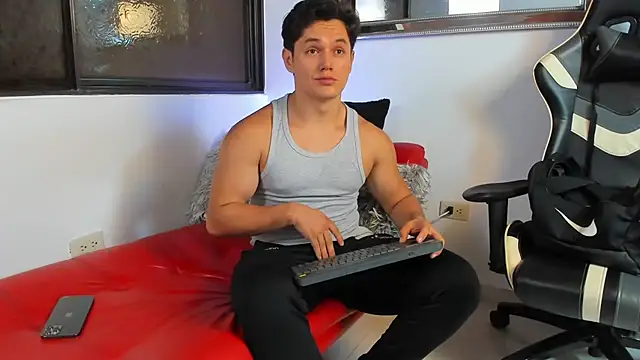 julian wallace online show from 1, 4, 2026