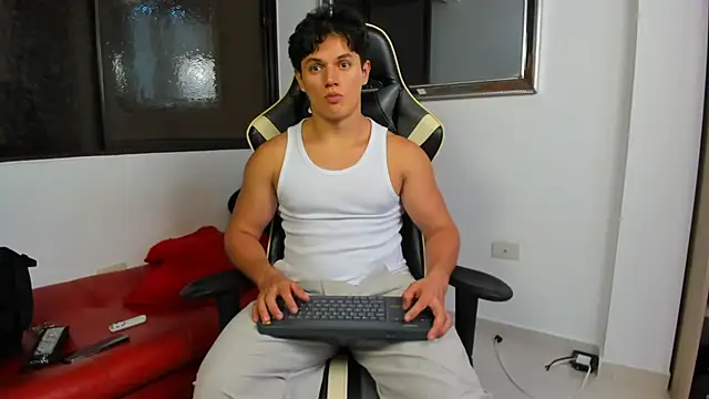 Snapshot of julian_wallace chatting on 2, 2, 2026 julian wallace online show from 2, 2, 2026