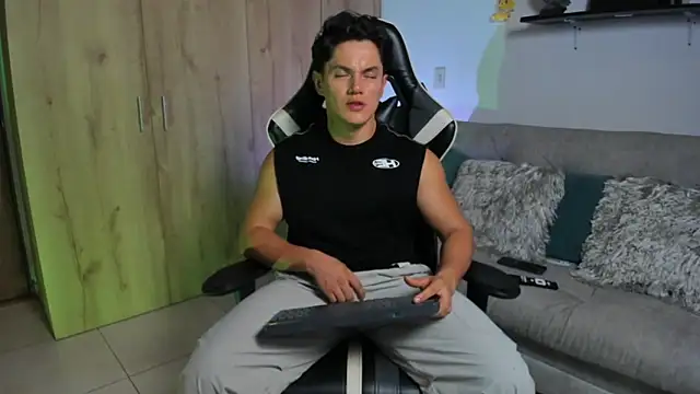 Snapshot of julian_wallace chatting on 24, 2, 2026 julian wallace online show from 24, 2, 2026