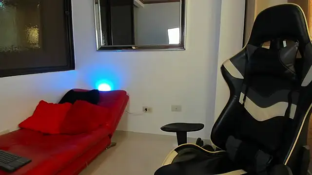 julian wallace online show from 6, 3, 2026