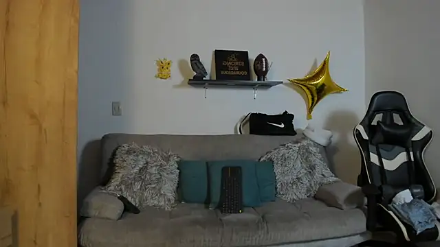 julian wallace online show from 25, 11, 2025