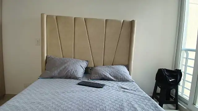 Snapshot of julian_wallace chatting on 19, 2, 2026 julian wallace online show from 19, 2, 2026