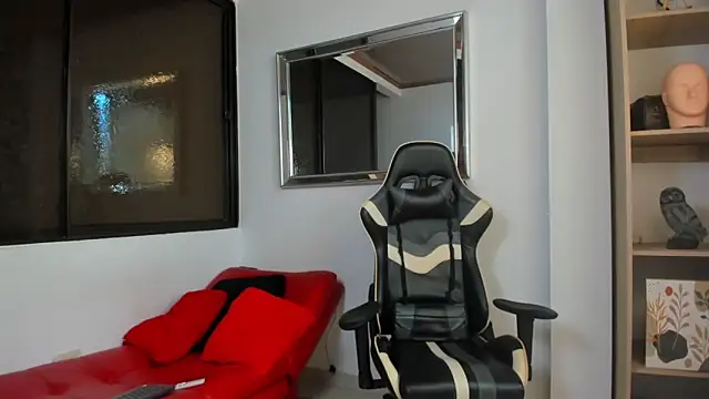 Snapshot of julian_wallace chatting on 21, 2, 2026 julian wallace online show from 21, 2, 2026