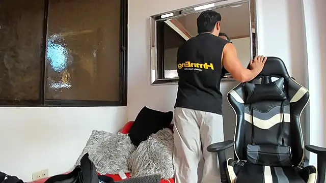 julian wallace online show from 18, 4, 2026