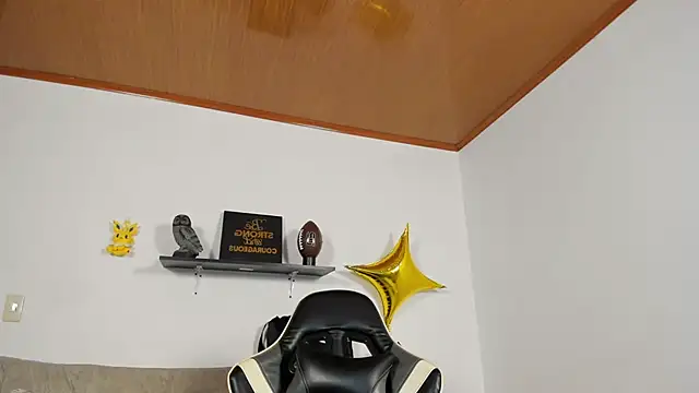 julian wallace online show from 18, 11, 2025