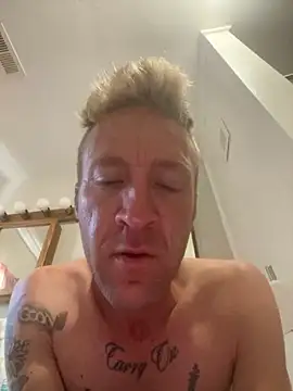 Snapshot of bentoverblonde chatting on 1, 10, 2025 bentoverblonde online show from 1, 10, 2025