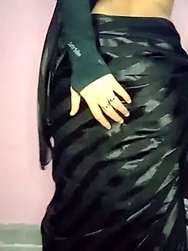 Snapshot of L_ucy1 chatting on 29, 11, 2025 L ucy1 online show from 29, 11, 2025