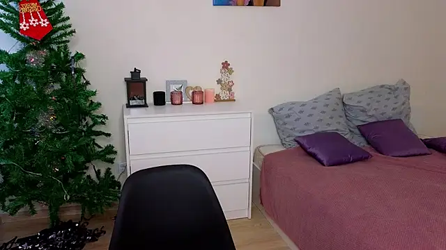 sophia euphoriaa online show from 7, 2, 2025