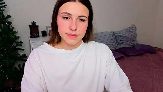 sophia euphoriaa online show from 11, 2, 2025