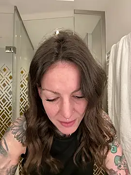 BrownieyQueen online show from 21, 2, 2026