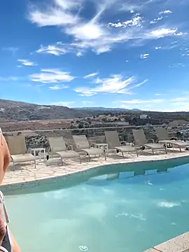 BrownieyQueen online show from 2, 11, 2025