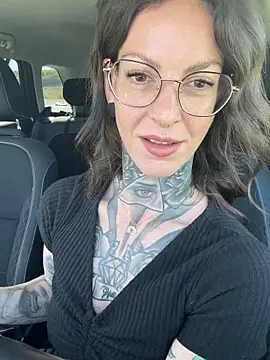 BrownieyQueen online show from 22, 5, 2026
