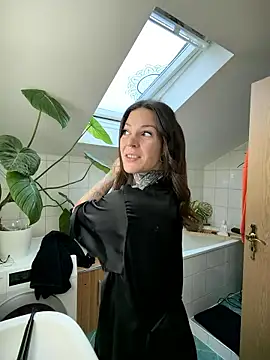 BrownieyQueen online show from 16, 1, 2026