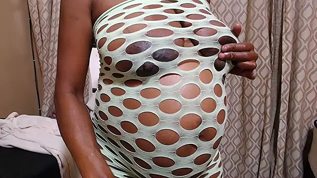 ManEaterxx29 online show from 19, 10, 2025