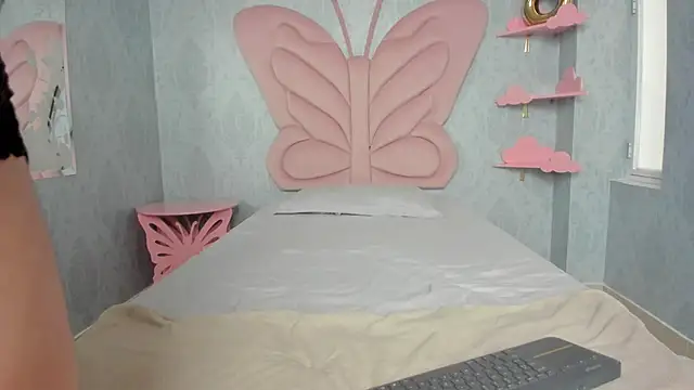 MaddyCute4u online show from 21, 2, 2025