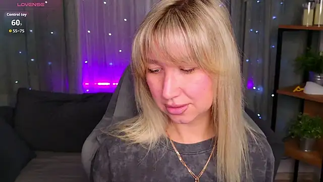 Snapshot of MilaBott chatting on 20, 6, 2026 MilaBott online show from 20, 6, 2026