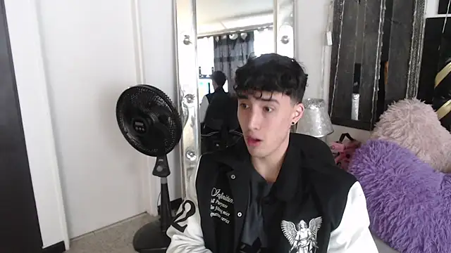 gojo satoru 18 online show from 21, 3, 2025