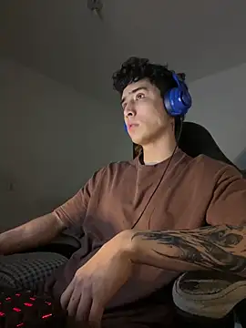 Snapshot of gojo_satoru_18 chatting on 17, 12, 2025 gojo satoru 18 online show from 17, 12, 2025