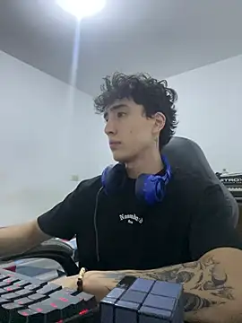 Snapshot of gojo_satoru_18 chatting on 14, 1, 2026 gojo satoru 18 online show from 14, 1, 2026