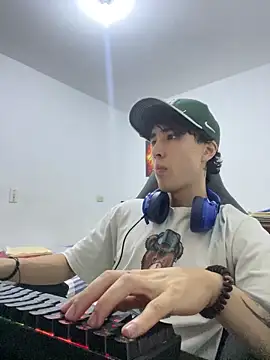 gojo satoru 18 online show from 12, 5, 2026