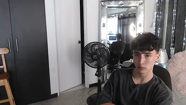 gojo satoru 18 online show from 19, 3, 2025