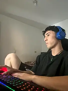 gojo satoru 18 online show from 5, 10, 2025