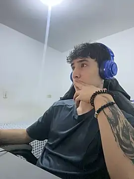 Snapshot of gojo_satoru_18 chatting on 2, 3, 2026 gojo satoru 18 online show from 2, 3, 2026