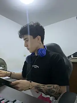 Snapshot of gojo_satoru_18 chatting on 9, 2, 2026 gojo satoru 18 online show from 9, 2, 2026