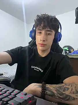 Snapshot of gojo_satoru_18 chatting on 27, 2, 2026 gojo satoru 18 online show from 27, 2, 2026