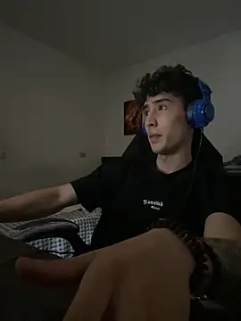 Snapshot of gojo_satoru_18 chatting on 1, 3, 2026 gojo satoru 18 online show from 1, 3, 2026